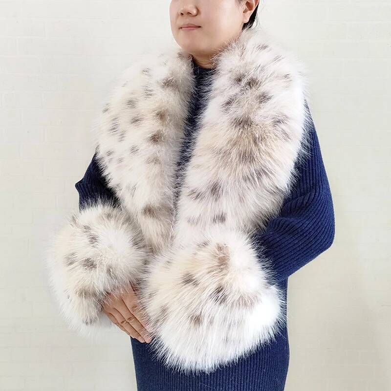 Winter Clothing Items - Большой женский шарф из искусственного лисьего